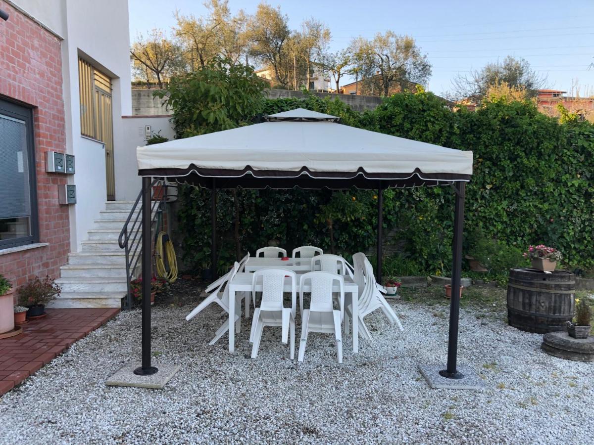 Albergo Ristorante La Greppia Montedivalli Chiesa Exteriör bild